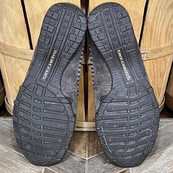 Skechers Bikers Totem Pole Relaxed Fit Brown Suede Chukka Boots Womens US 8 - Picture 9 of 10